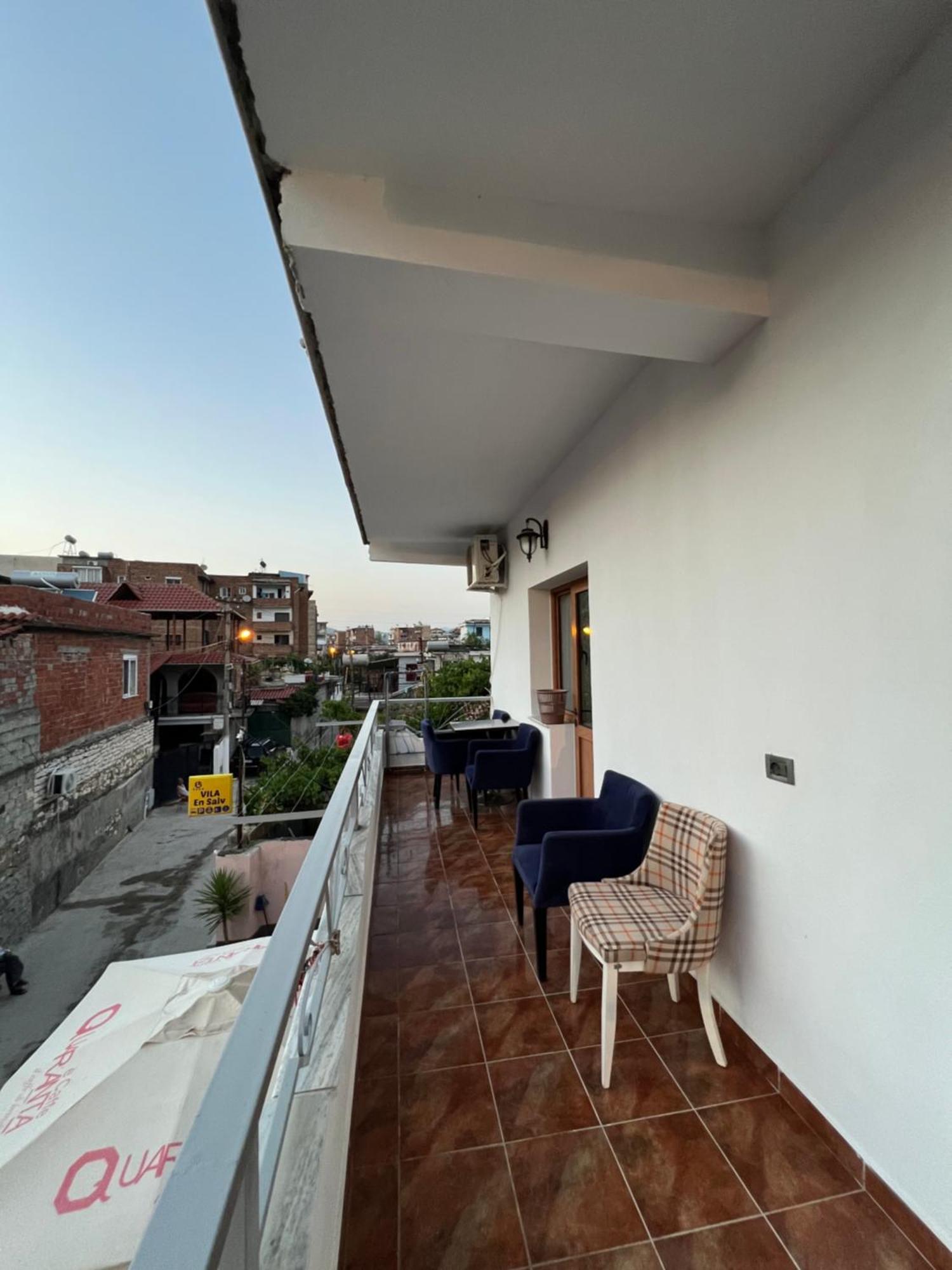 Villa Ensalv Berat - Apartment - Room - Penthouse Oda fotoğraf